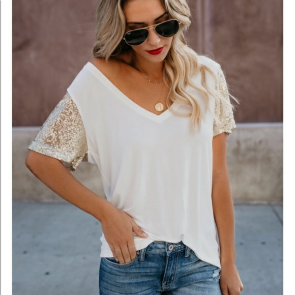 Tops - Oversized tee with gold sequin sleeves